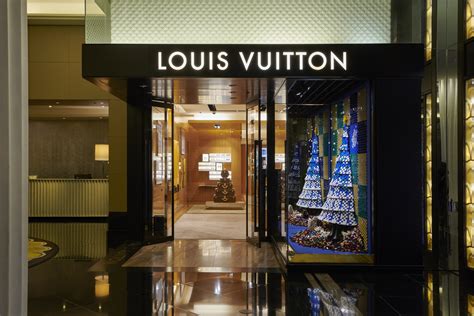 how many louis vuitton stores are there|lvmh total number of stores.